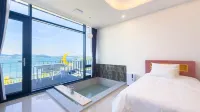 Yeosu Road 328 Ocean View Pool Villa - ที่มีสปา