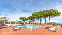 Hotiday Room Collection - Baja Sardinia - piscina