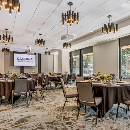 Cambria Hotel Portland - Pearl District