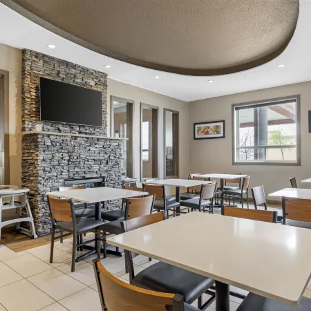 Best Western Plus Estevan Inn Suites