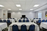 Home2 Suites by Hilton Grand Rapids North - spa