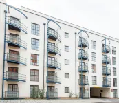Premier Suites Bristol Redcliffe - Condos