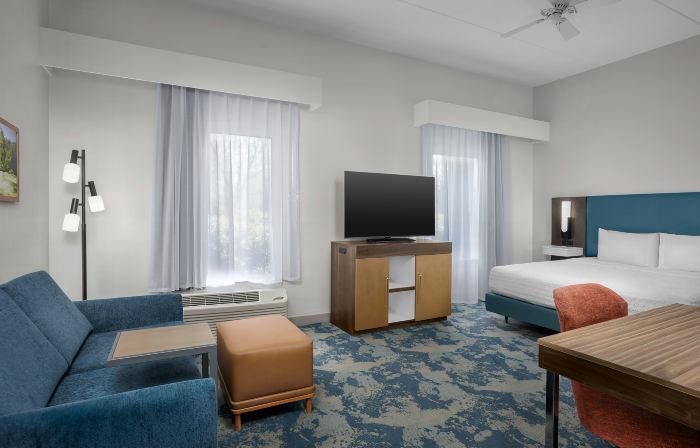 Hampton Inn & Suites Clinton - I-26