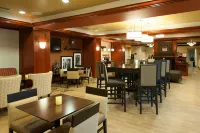 Hampton Inn Enterprise - Parkplatz
