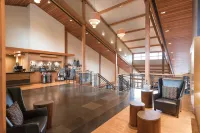 Cedarbrook Lodge - parking