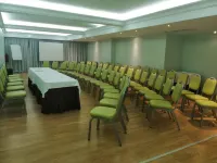 Hotel Monaco - พร้อมWifi