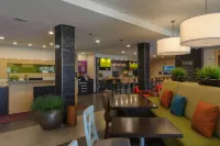 Home2 Suites by Hilton Portland - Parkplatz