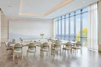 The Pearle Hotel & Spa, Autograph Collection - business