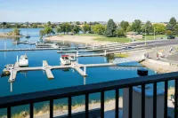 The Lodge at Columbia Point - Романтические