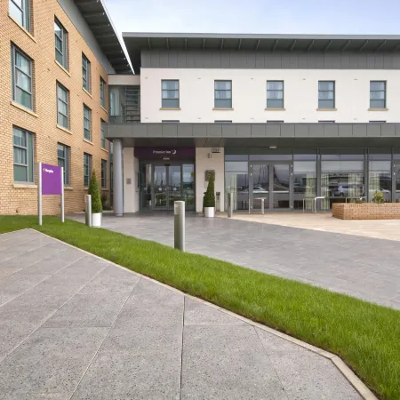 Premier Inn Edinburgh Airport (M9, Jct1)