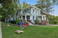 Luxury Lake Geneva Home  7 Beds - 4-Star