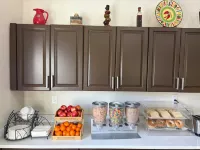 HomeTowne Studios Richmond, VA – W Broad St - breakfast