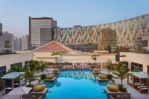 Sheraton Grand Bengaluru Whitefield Hotel & Convention Center - อ่างจากุชชี่