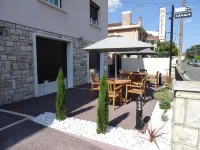 Hôtel Prado Avec Parking - Proche Zénith - Airport Shuttle