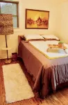 Townside Nook: 2-Blocks to Downtown Sparta - WiFi
