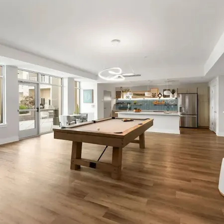 Landing Stunning Studio, Courtyard, Gym