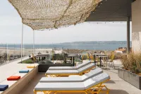 Ruby Lilou Hotel Marseille by IHG - Park Yeri