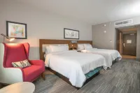 Hilton Garden Inn Cincinnati/Midtown - parking