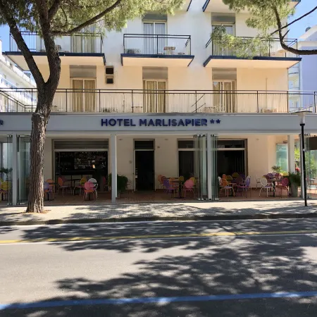 Hotel Marlisa Pier