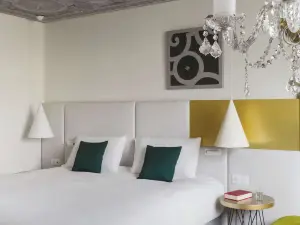 Popular 4-Star Select Hotels in Versailles