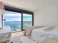 Villa Bali Infinity Hôtels à proximité de : Cala de Portixol
