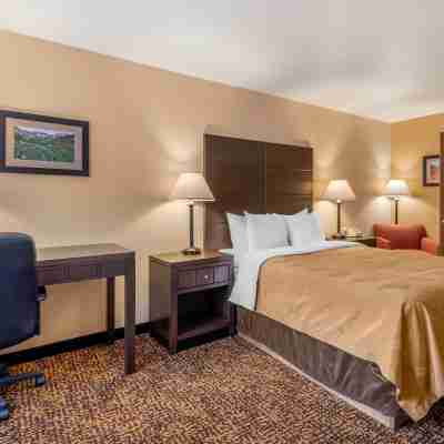 Quality Inn Rooms