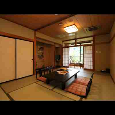 Nikko Kokuritsu Kouen Shinkashi Onsen Gohoso Rooms