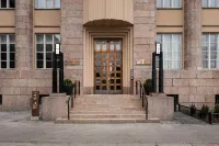 Scandic Grand Central Helsinki Отели рядом со станцией Хельсинки-Центральный