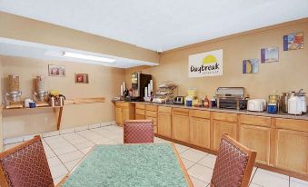 Days Inn by Wyndham El Paso Airport East
