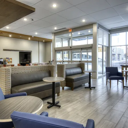 Holiday Inn Express & Suites OMAHA DOWNTOWN - OLD MARKET by IHG