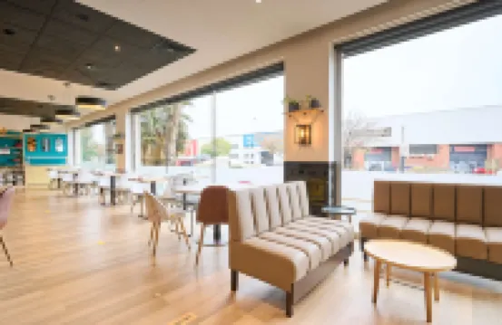 Travelodge Barcelona Cornellà Fira - Bintang 3