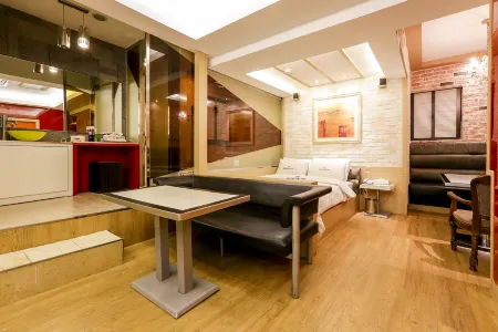 Anyang Koam Tourist Hotel