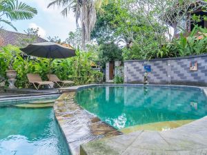 Sari Bamboo Bungalows