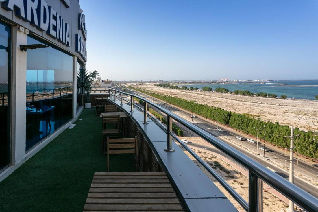 クラウン タワー ホテル アル ジュバイル を宿泊予約 22年安い料金プラン 口コミ 部屋写真 Trip Com