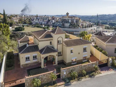Villa Unica Hotels near Coast of the Sun