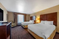 Comfort Inn & Suites Shawnee North Near I-40 فنادق في شاوني