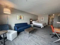 Holiday Inn Express & Suites FT. SMITH - AIRPORT by IHG Hotels in Fort Smith