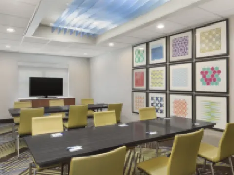 Holiday Inn Express & Suites Byron by IHG Hoteles en Byron