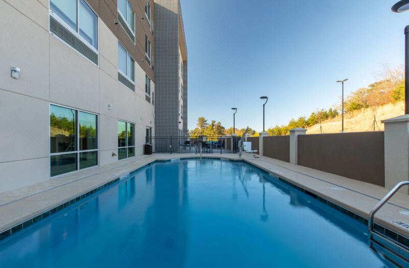 Holiday Inn Express & Suites Gainesville - Lake Lanier Area by IHG photo 3