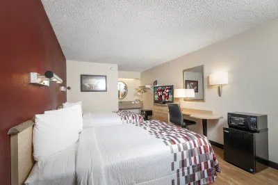 Red Roof Inn Detroit - Roseville/ St Clair Shores Hotels in Clinton Township