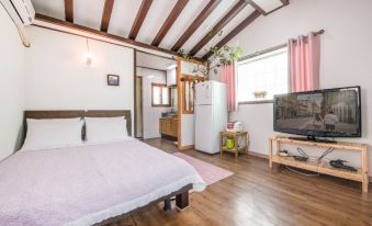 Pyeongchang Songjeong Vally Autumn Story Pension