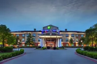Holiday Inn Express & Suites ORANGE by IHG Hotels in Orange