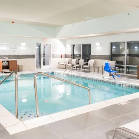Holiday Inn Express & Suites DAYTON EAST - BEAVERCREEK by IHG