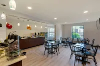 Quality Inn Hotels in Lee