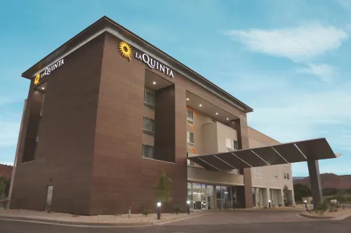 La Quinta Inn & Suites by Wyndham Kanab - Phòng tập thể hình