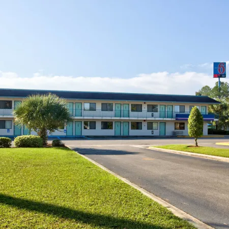 Motel 6 Valdosta, GA - University