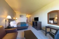 Econo Lodge Inn & Suites Bridgeport - 2-Star
