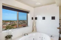 Comfort Inn on Raglan