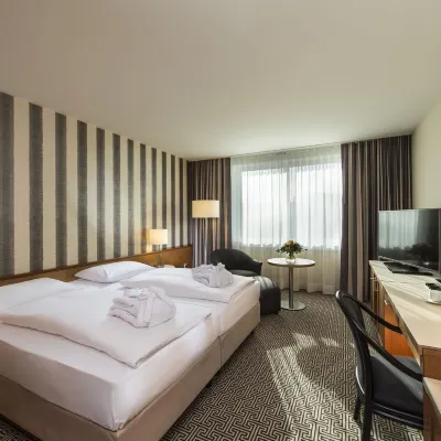 Maritim Hotel Stuttgart Hoteles cerca de Museo Mercedes-Benz