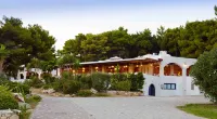Marpunta Resort, Santikos Collection Hôtels à : Votsi